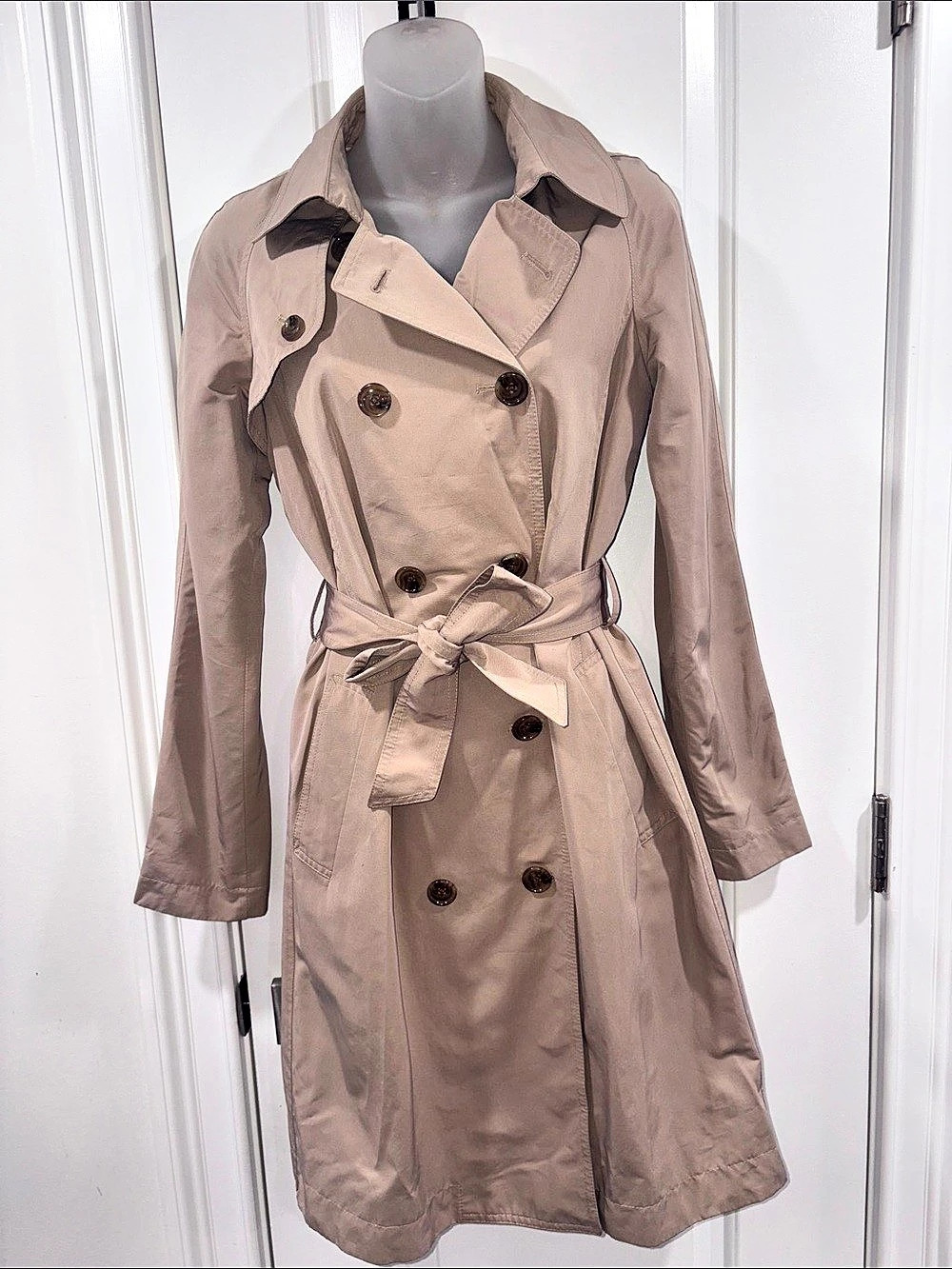 Uniqlo Women's Trench Coat in nude